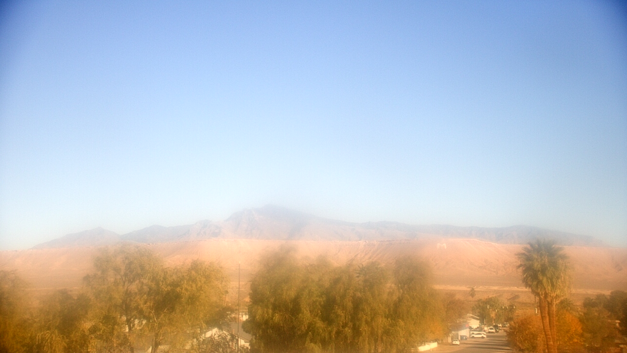 Thumbnail for current weather camera view from W. Mack Lyon MS in Moapa Valley, Nevada