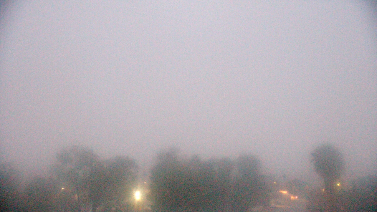 Thumbnail for current weather camera view from W. Mack Lyon MS in Moapa Valley, Nevada