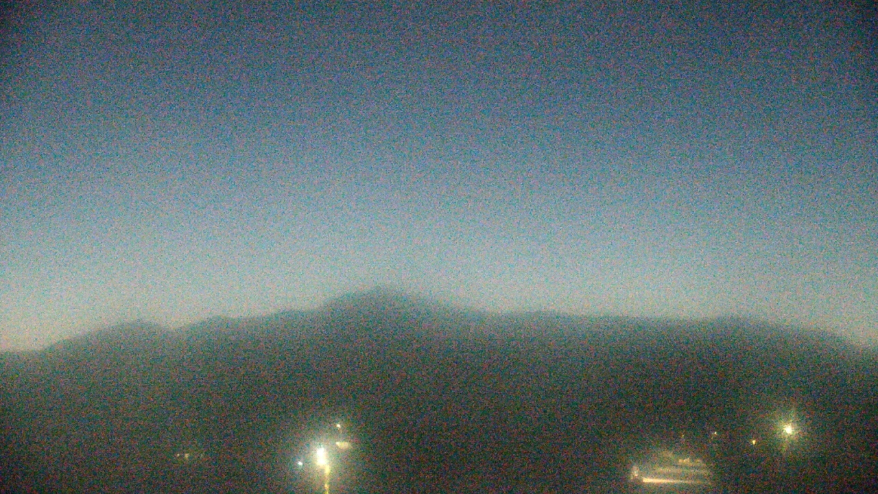 Thumbnail for current weather camera view from W. Mack Lyon MS in Moapa Valley, Nevada