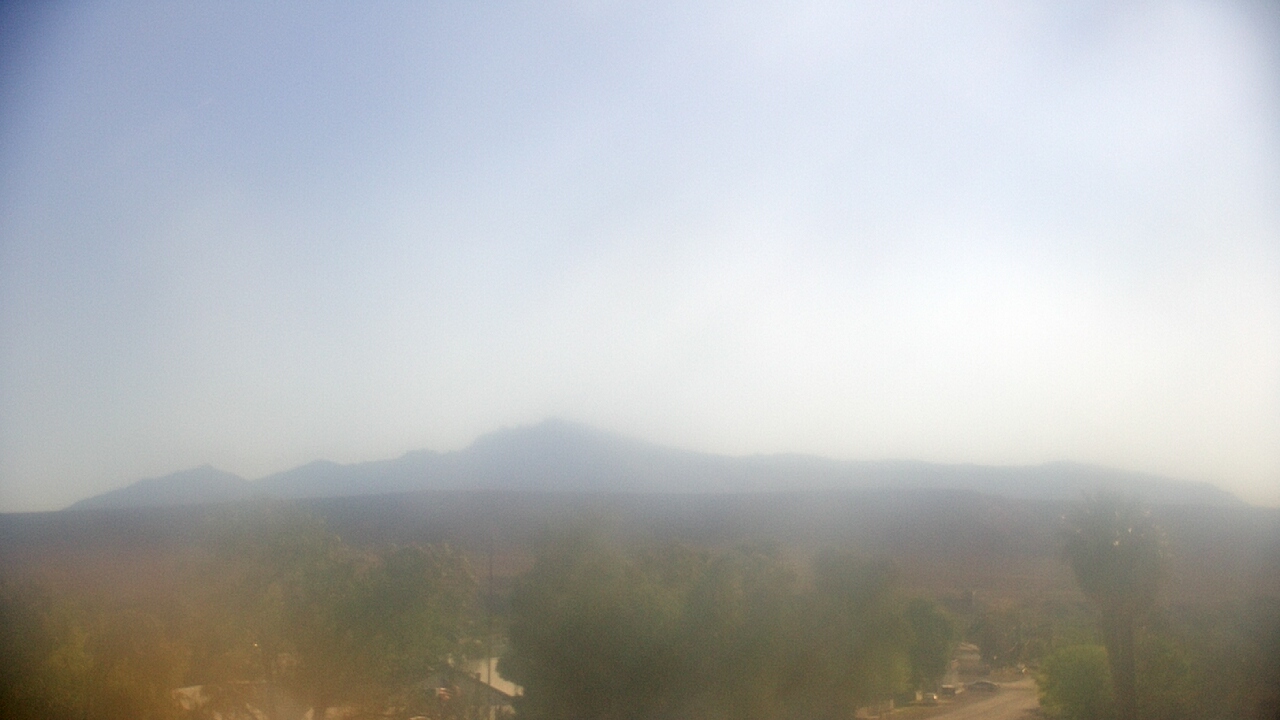 Thumbnail for current weather camera view from W. Mack Lyon MS in Moapa Valley, Nevada