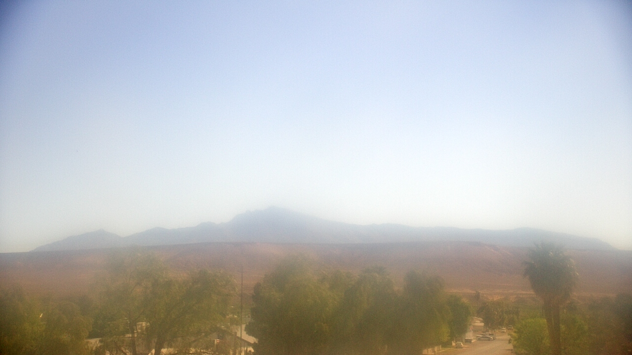 Thumbnail for current weather camera view from W. Mack Lyon MS in Moapa Valley, Nevada