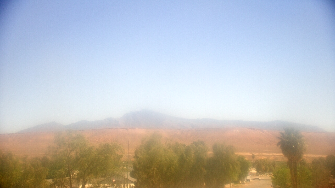 Thumbnail for current weather camera view from W. Mack Lyon MS in Moapa Valley, Nevada