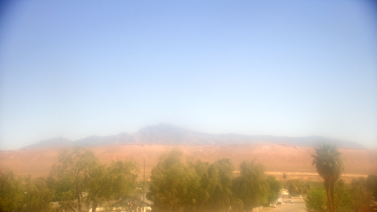 Thumbnail for current weather camera view from W. Mack Lyon MS in Moapa Valley, Nevada