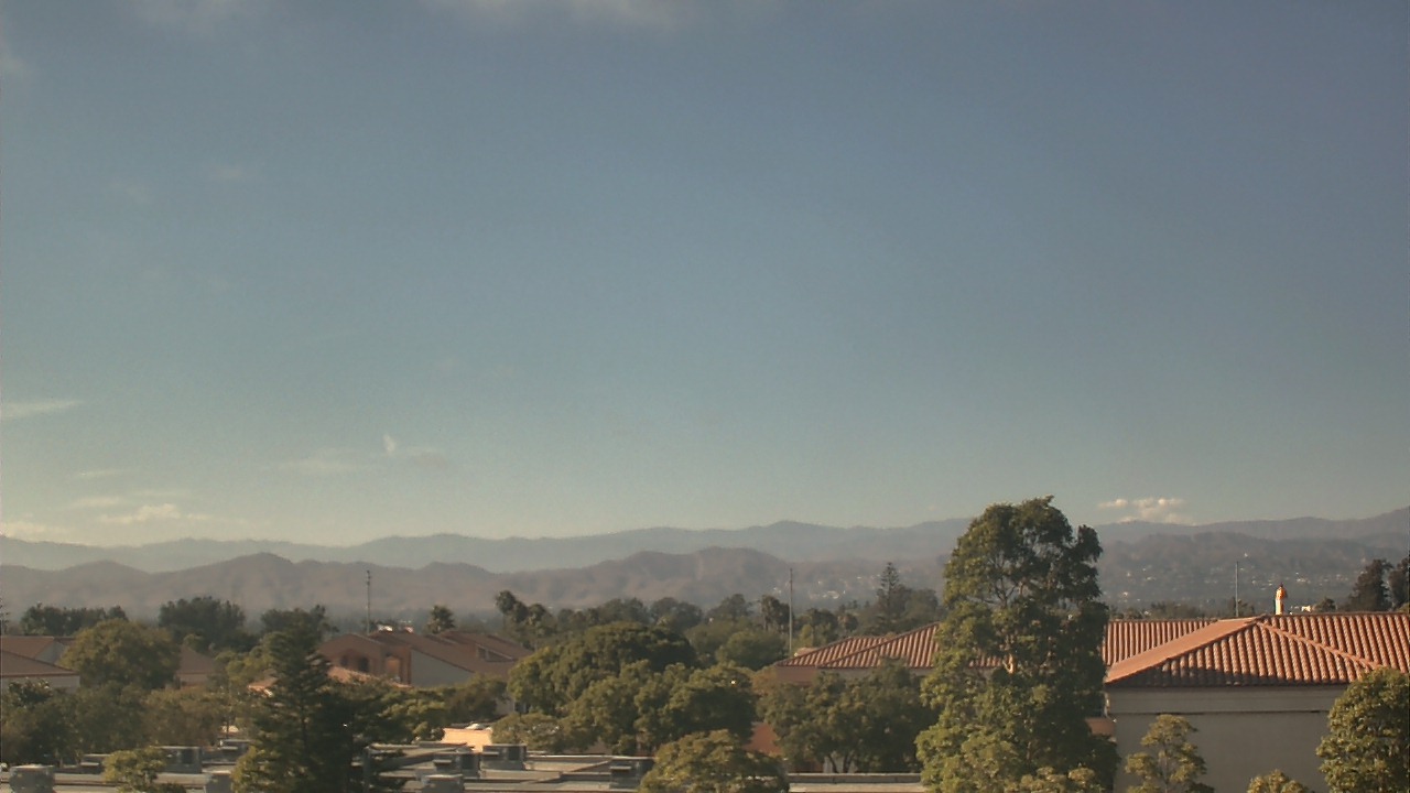 Thumbnail for current weather camera view from Oxnard High School in Oxnard, California