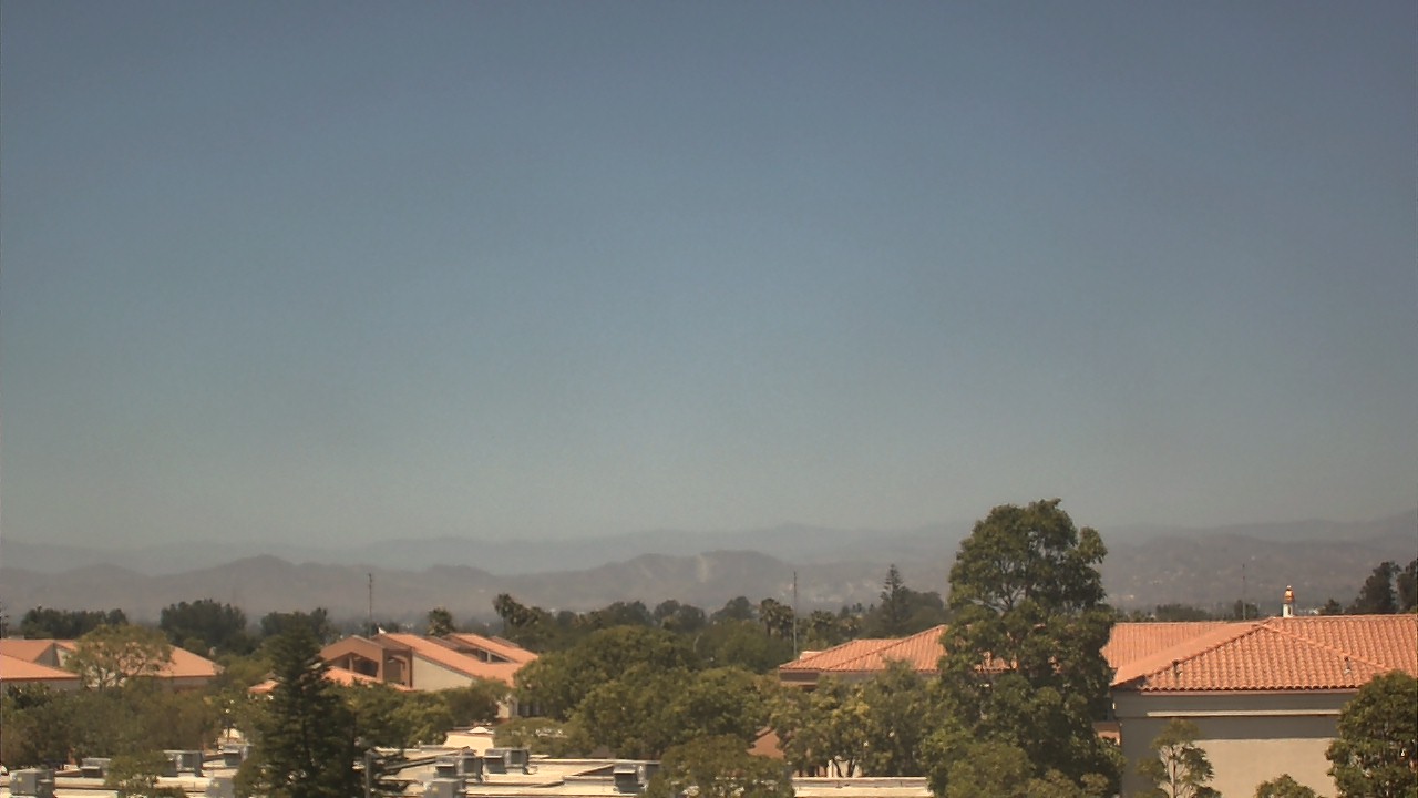 Thumbnail for current weather camera view from Oxnard High School in Oxnard, California