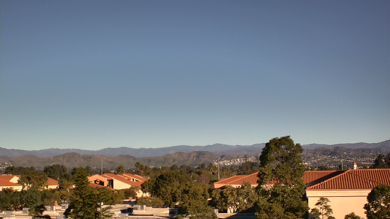 Thumbnail for current weather camera view from Oxnard High School in Oxnard, California