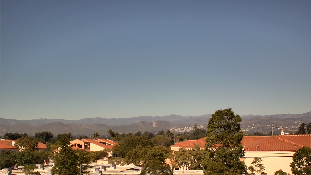 Thumbnail for current weather camera view from Oxnard High School in Oxnard, California
