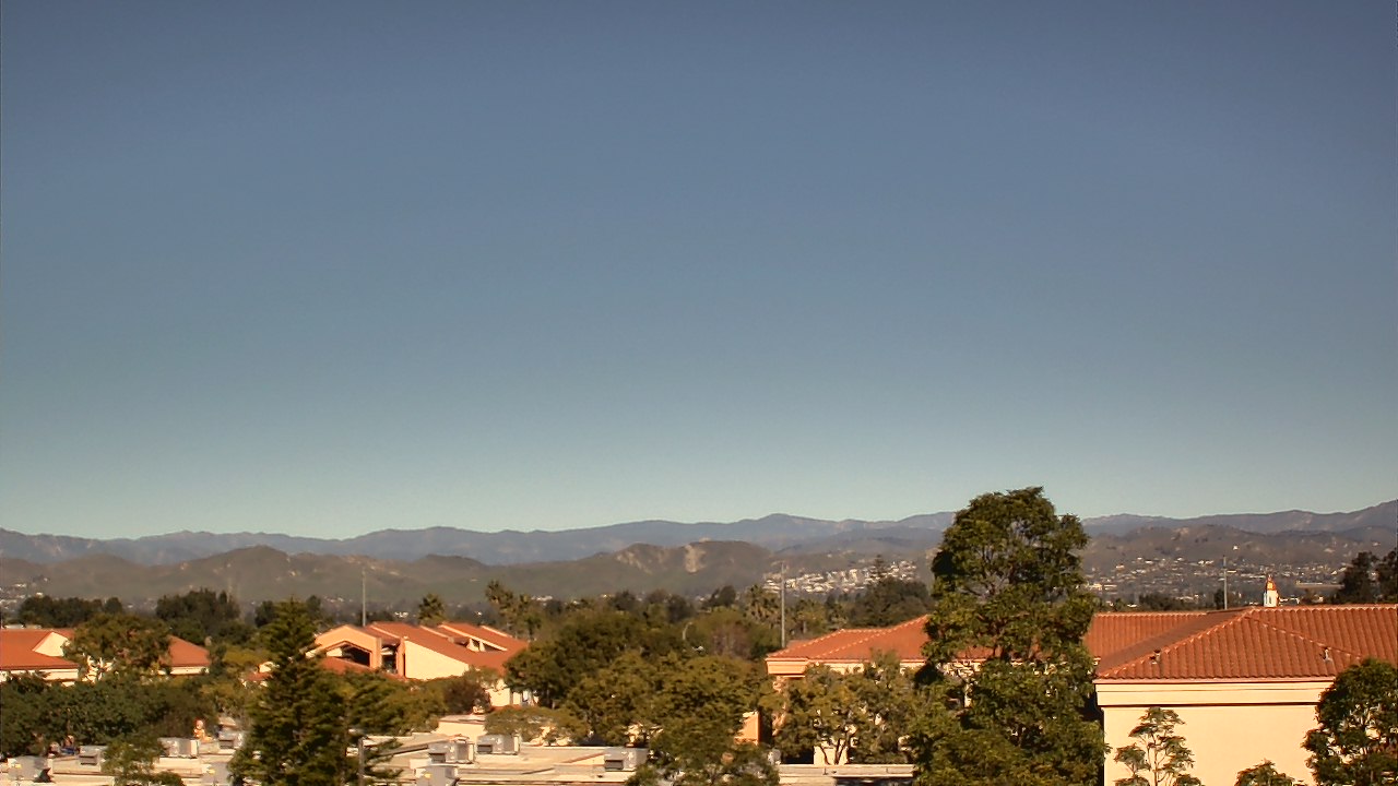 Thumbnail for current weather camera view from Oxnard High School in Oxnard, California