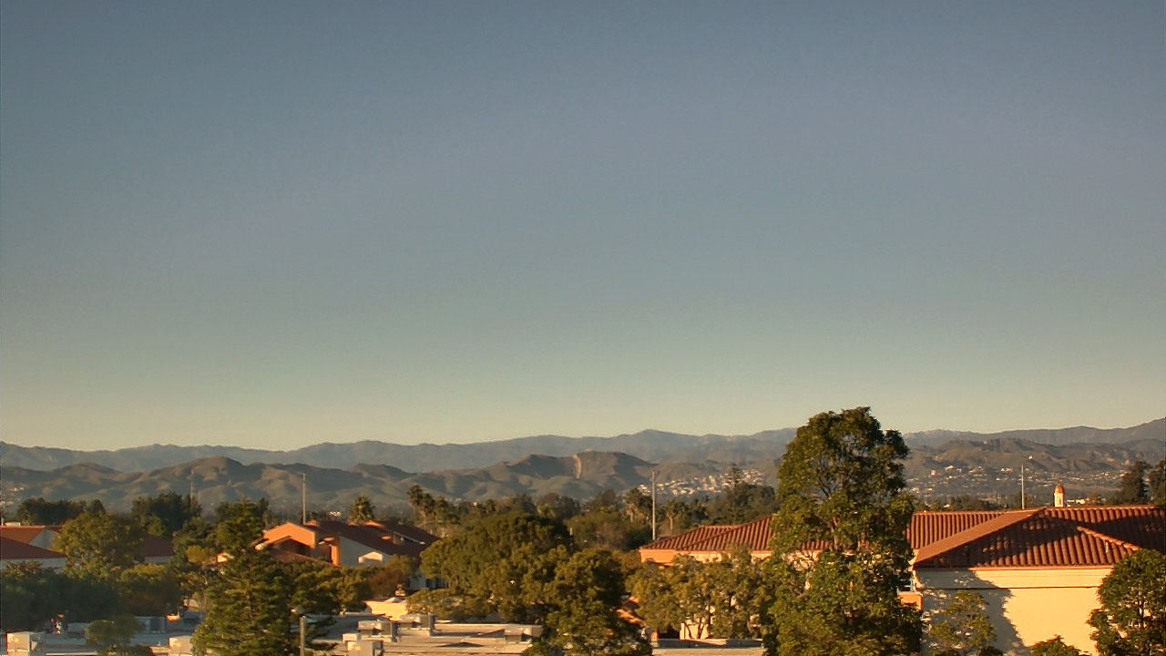 Thumbnail for current weather camera view from Oxnard High School in Oxnard, California