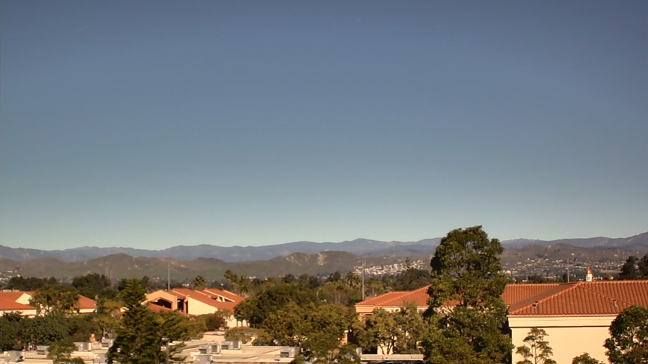 Thumbnail for current weather camera view from Oxnard High School in Oxnard, California