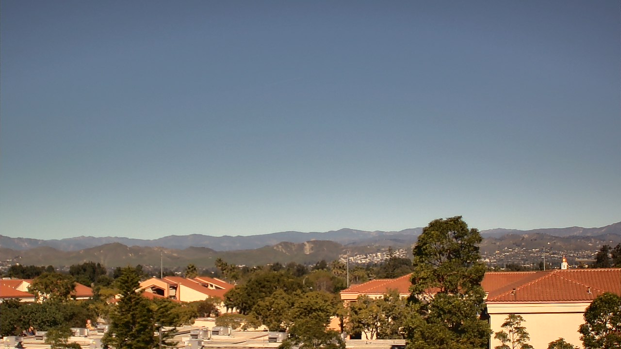 Thumbnail for current weather camera view from Oxnard High School in Oxnard, California