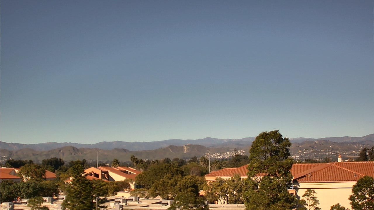 Thumbnail for current weather camera view from Oxnard High School in Oxnard, California