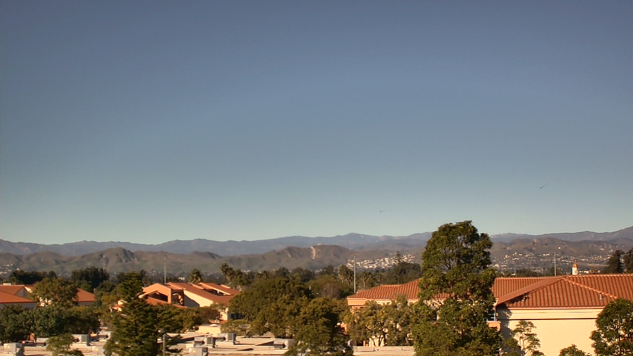 Thumbnail for current weather camera view from Oxnard High School in Oxnard, California