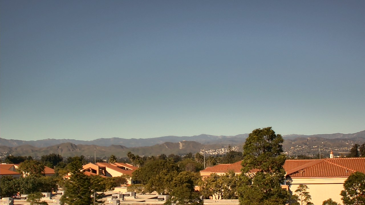 Thumbnail for current weather camera view from Oxnard High School in Oxnard, California