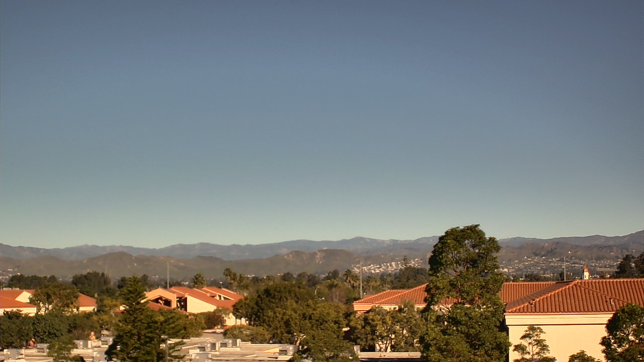 Thumbnail for current weather camera view from Oxnard High School in Oxnard, California