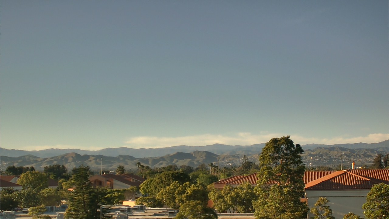 Thumbnail for current weather camera view from Oxnard High School in Oxnard, California