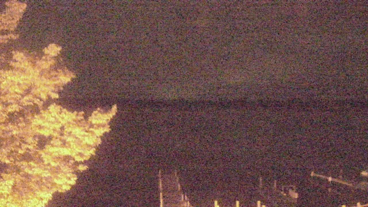 Thumbnail for current weather camera view from Big Creek Marina in Polk City, Iowa