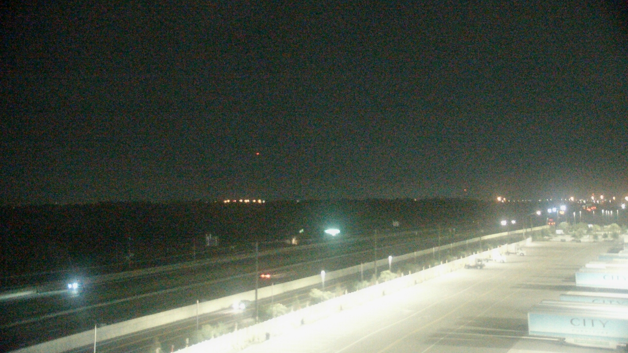 Thumbnail for current weather camera view from CITY Furniture in Plant City, Florida