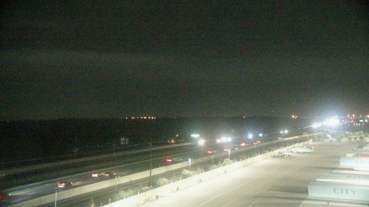 Thumbnail for current weather camera view from CITY Furniture in Plant City, Florida