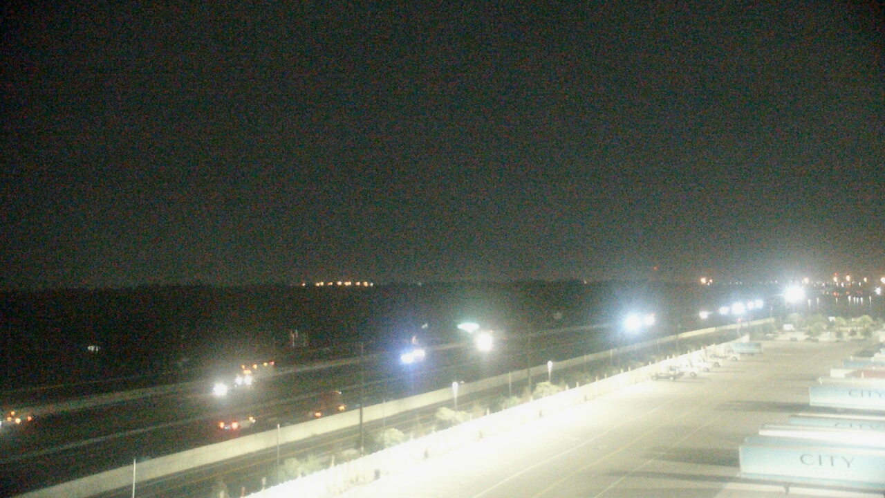 Thumbnail for current weather camera view from CITY Furniture in Plant City, Florida
