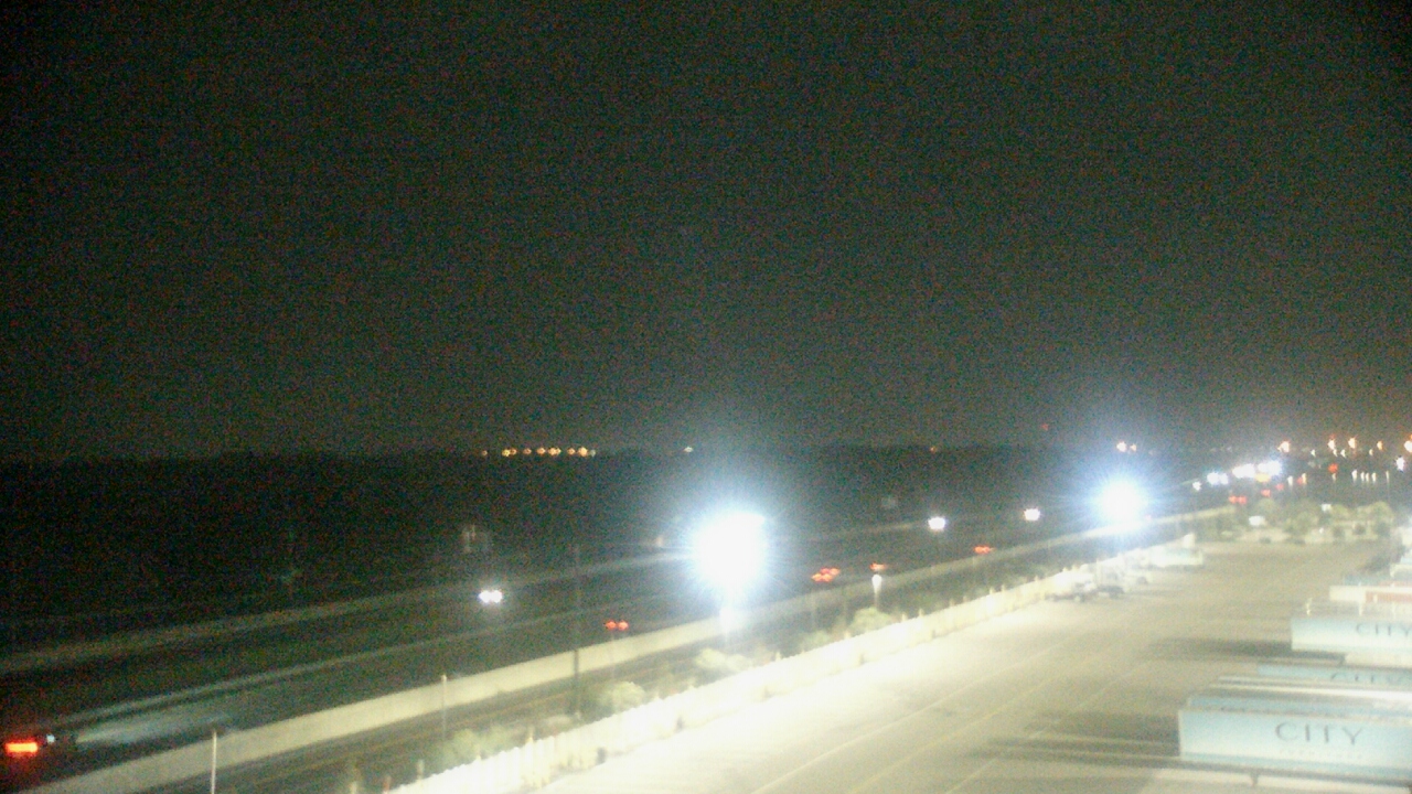 Thumbnail for current weather camera view from CITY Furniture in Plant City, Florida