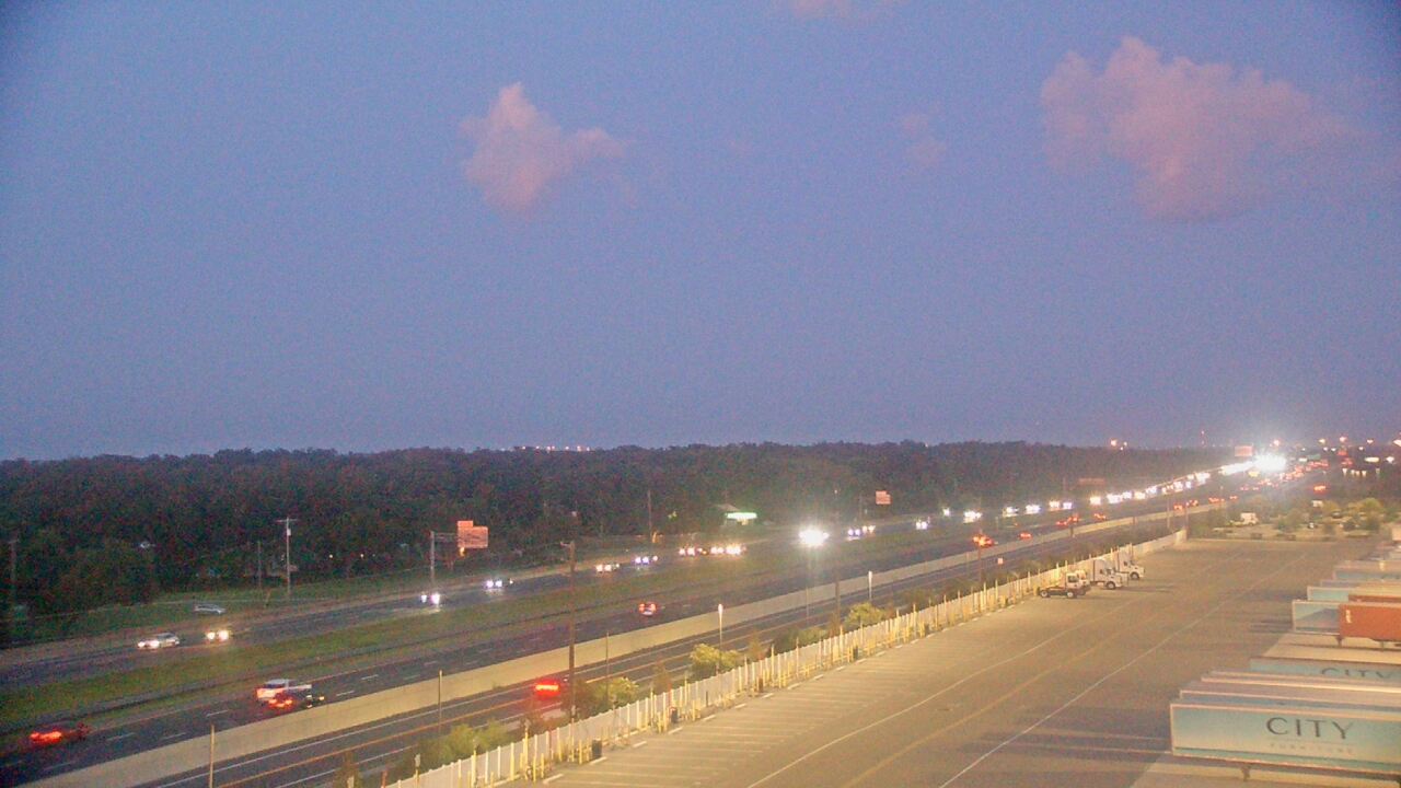 Thumbnail for current weather camera view from CITY Furniture in Plant City, Florida