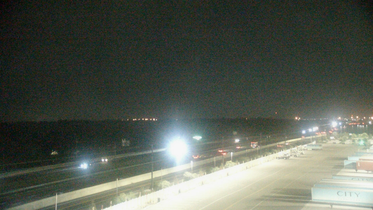 Thumbnail for current weather camera view from CITY Furniture in Plant City, Florida