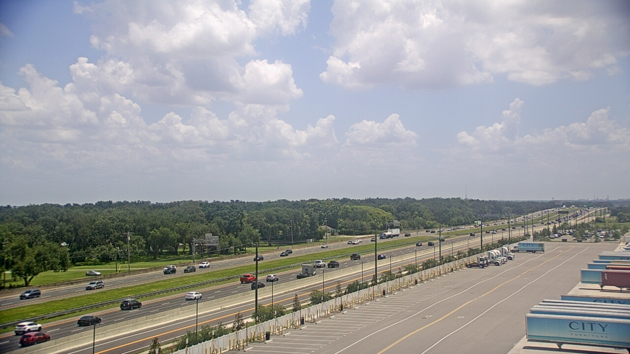Thumbnail for current weather camera view from CITY Furniture in Plant City, Florida