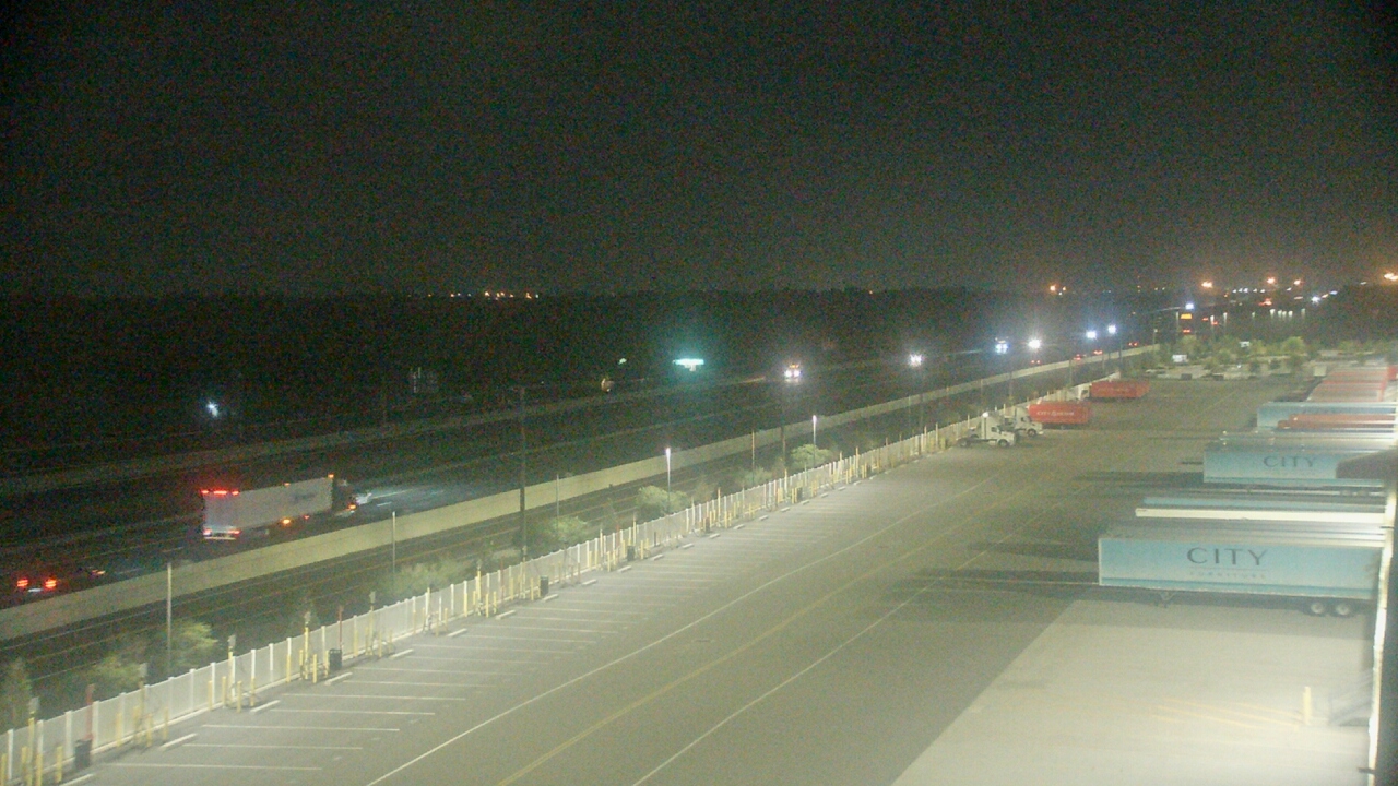 Thumbnail for current weather camera view from CITY Furniture in Plant City, Florida