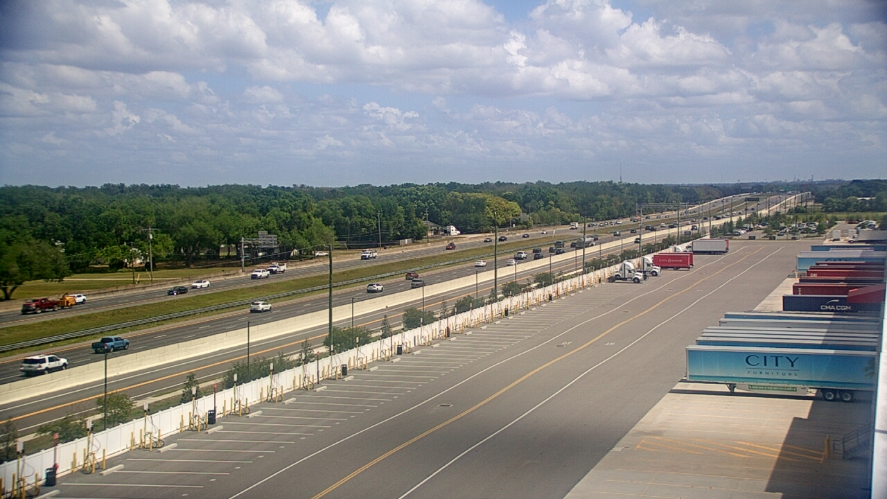 Thumbnail for current weather camera view from CITY Furniture in Plant City, Florida