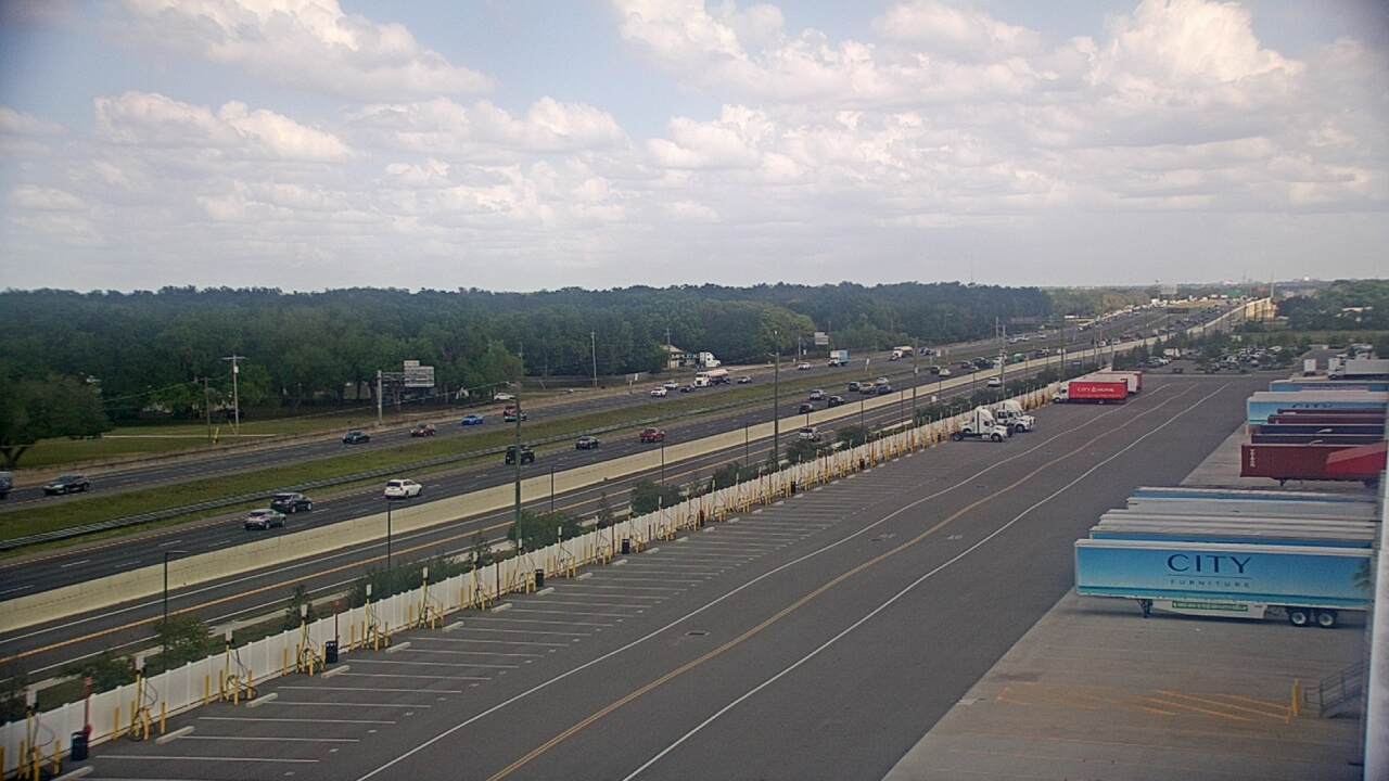 Thumbnail for current weather camera view from CITY Furniture in Plant City, Florida