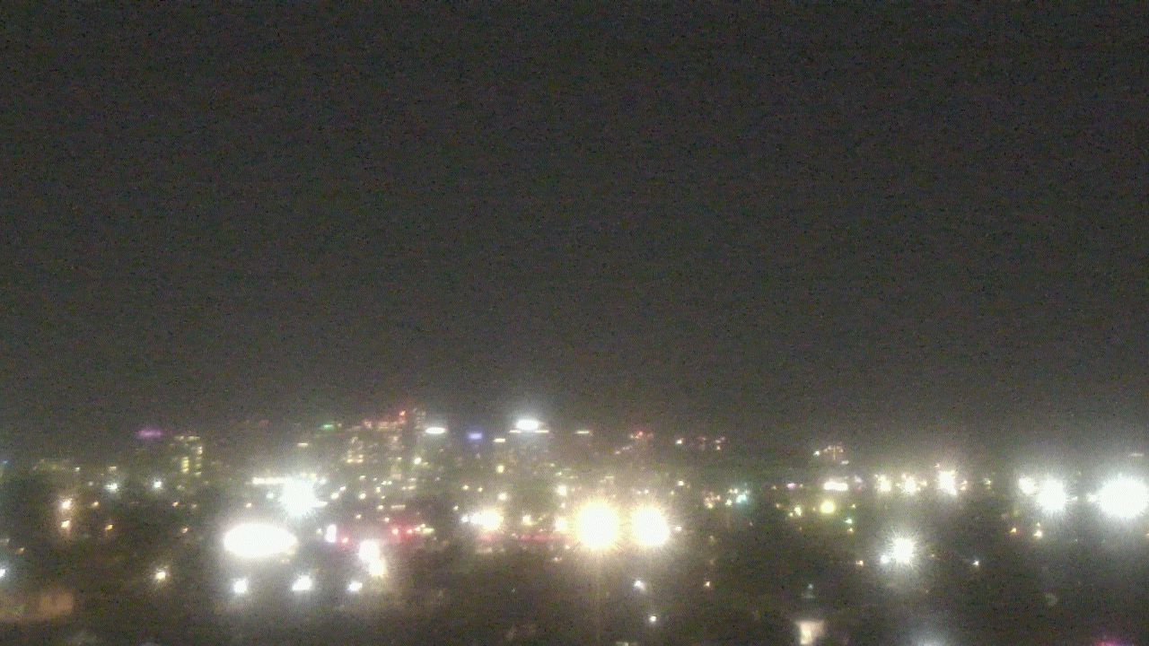 Thumbnail for current weather camera view from South Mountain High School in Phoenix, Arizona