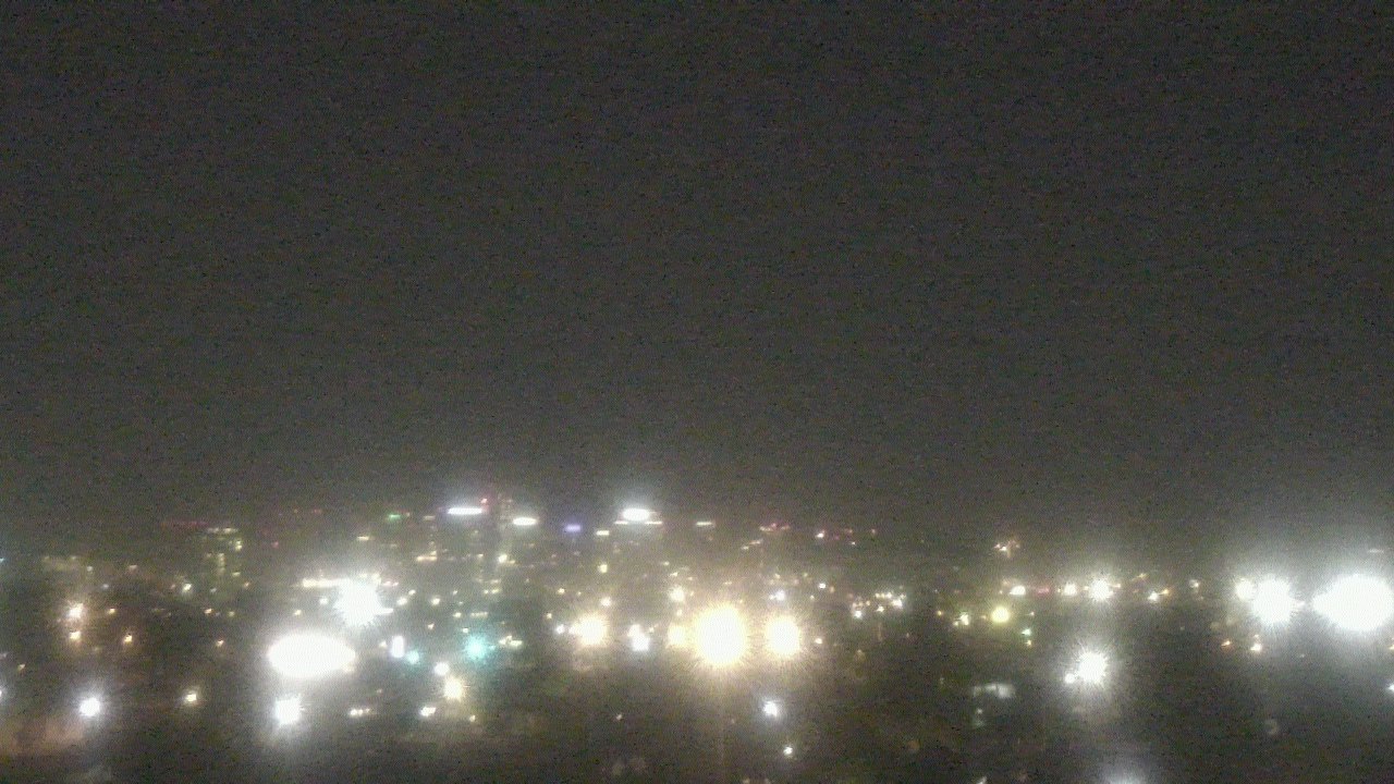 Thumbnail for current weather camera view from South Mountain High School in Phoenix, Arizona