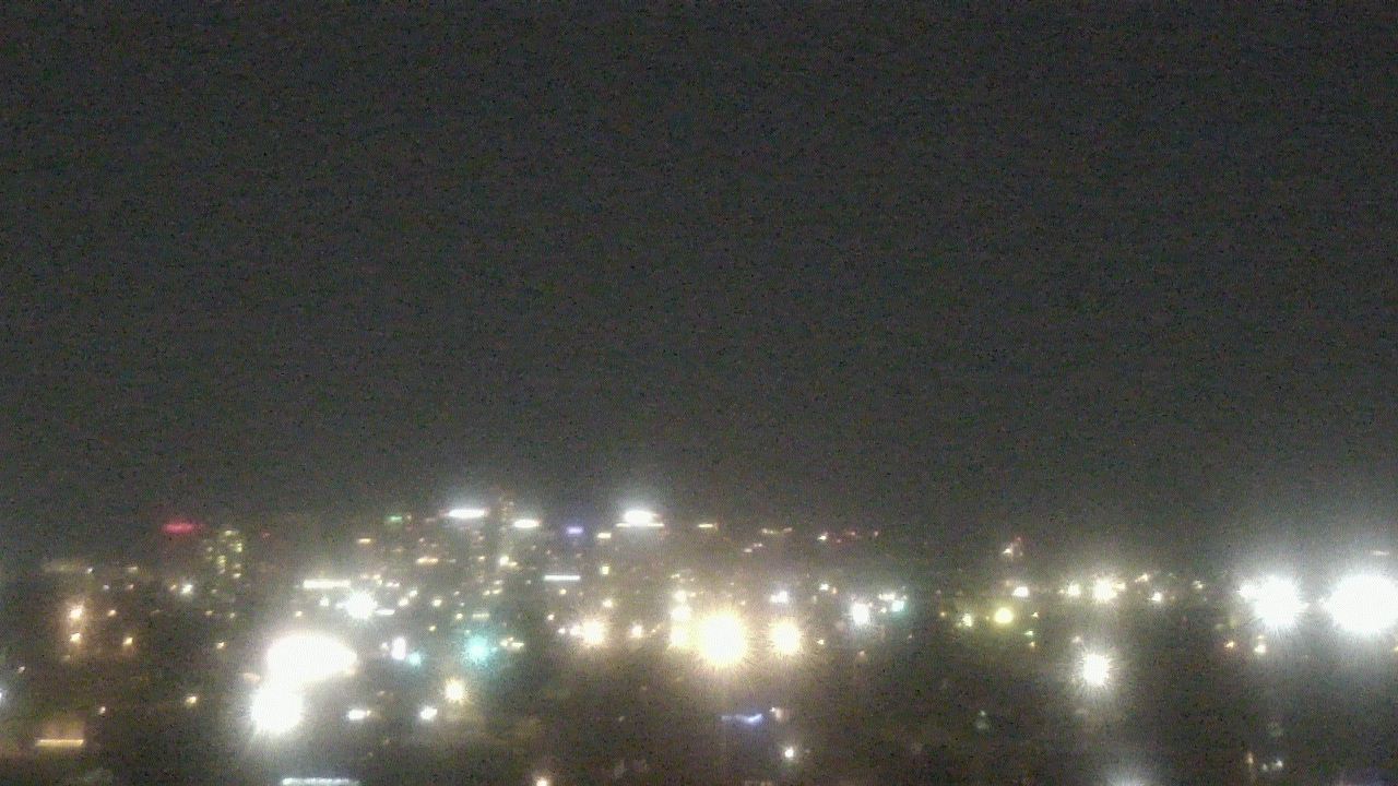 Thumbnail for current weather camera view from South Mountain High School in Phoenix, Arizona