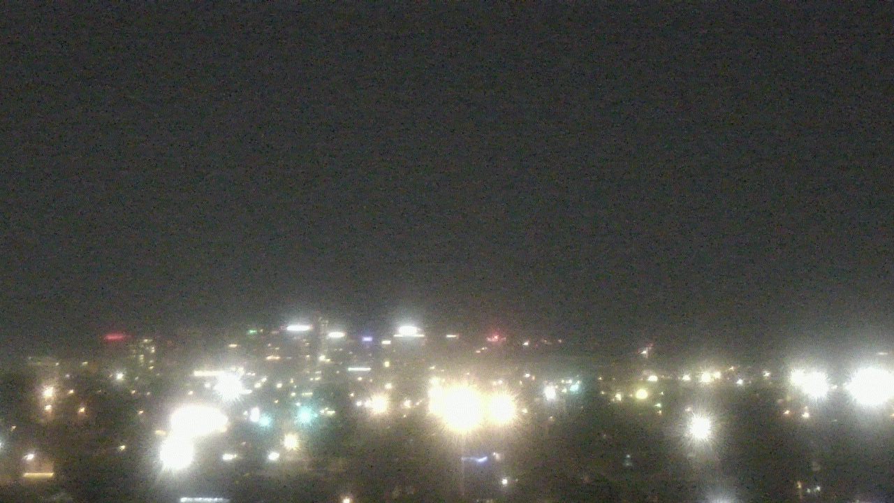 Thumbnail for current weather camera view from South Mountain High School in Phoenix, Arizona