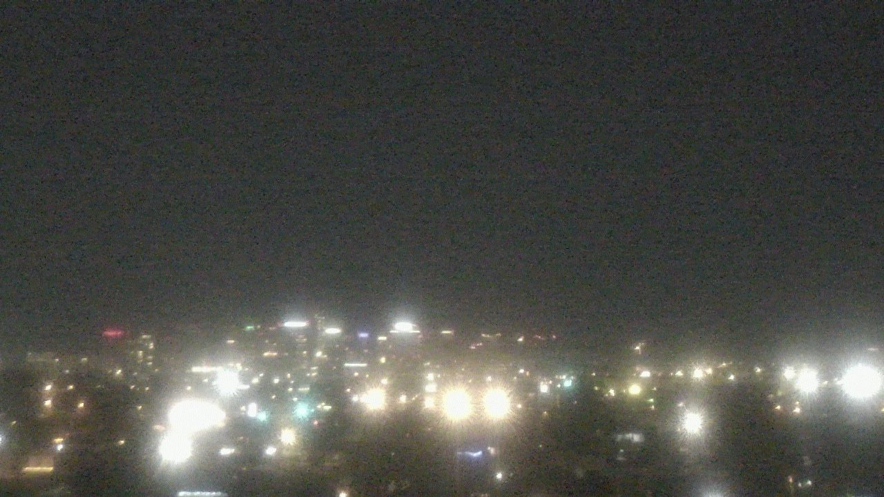 Thumbnail for current weather camera view from South Mountain High School in Phoenix, Arizona