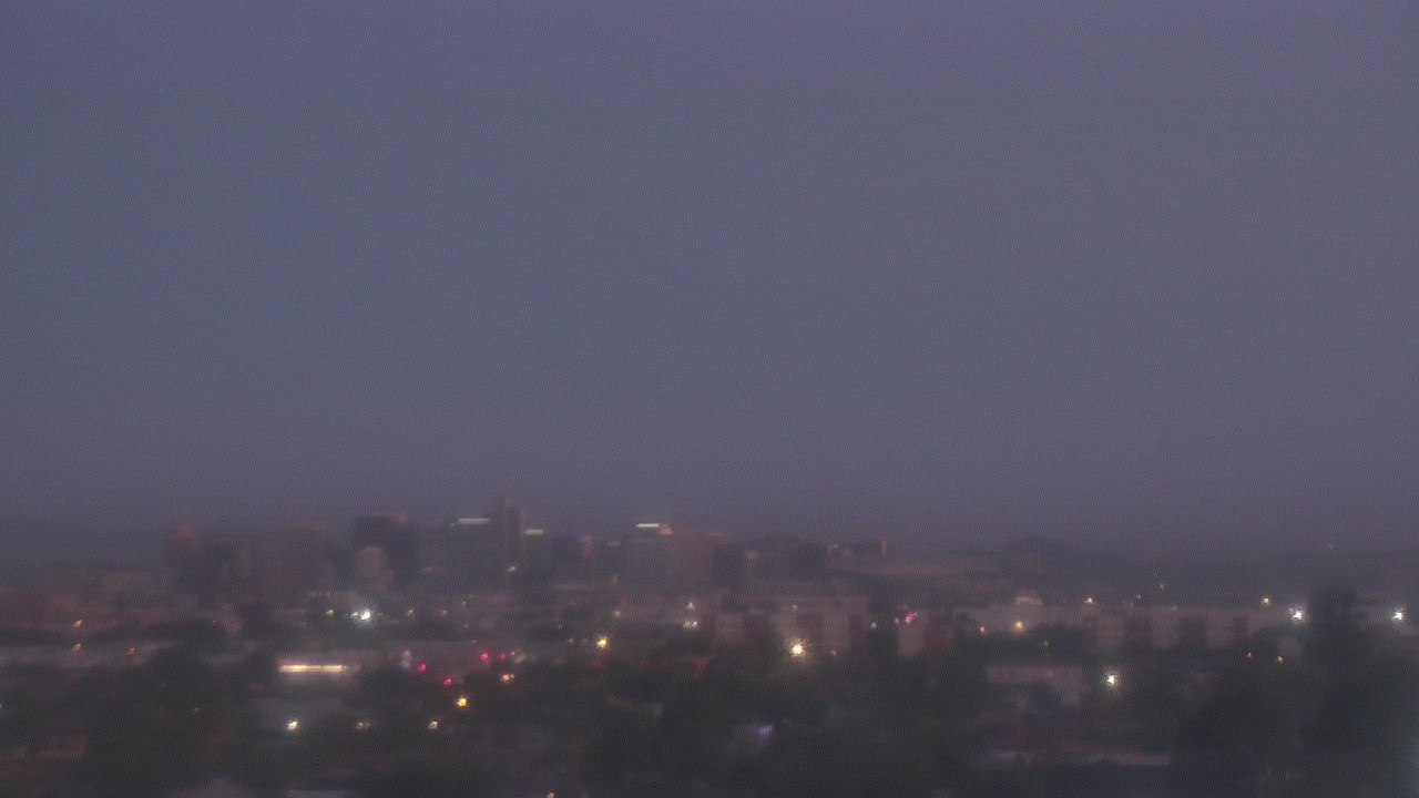 Thumbnail for current weather camera view from South Mountain High School in Phoenix, Arizona