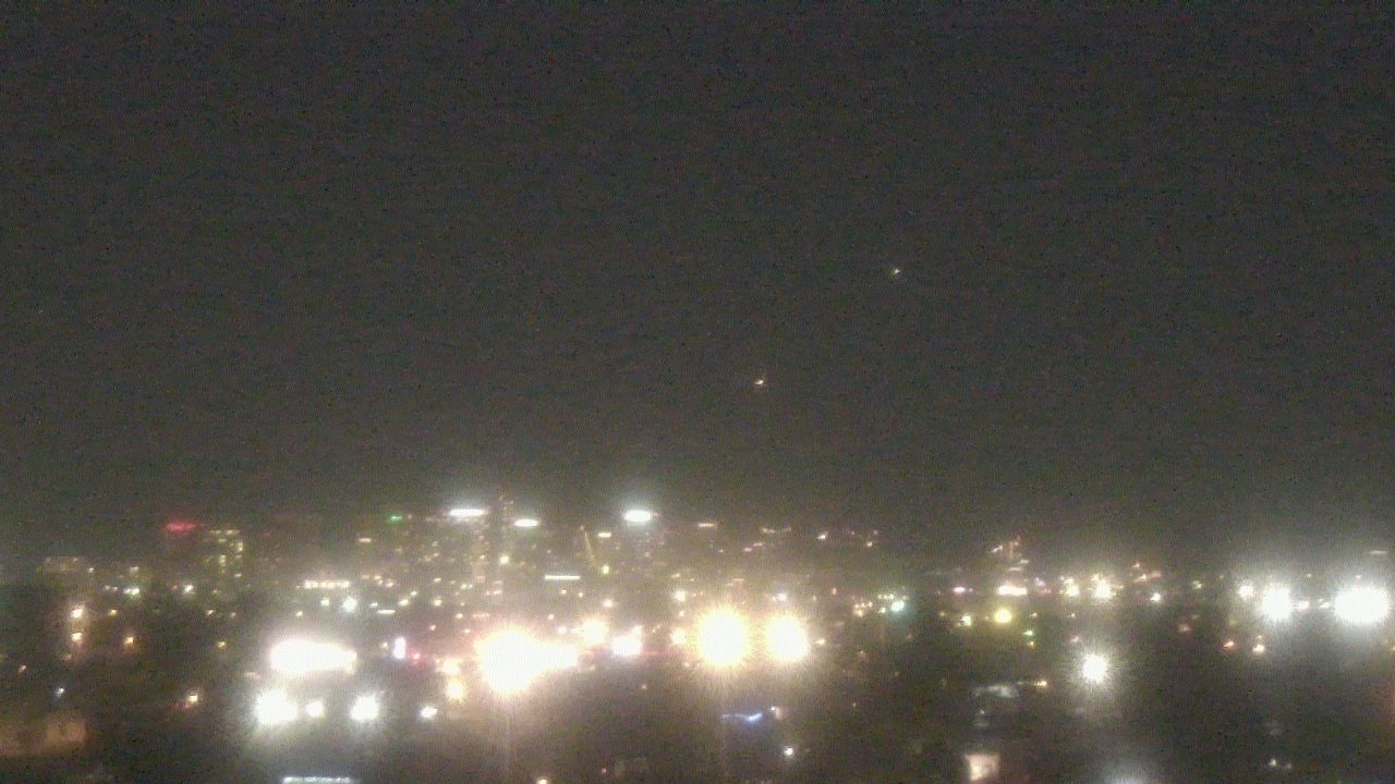 Thumbnail for current weather camera view from South Mountain High School in Phoenix, Arizona