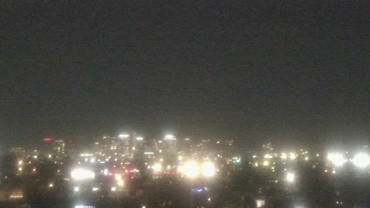 Thumbnail for current weather camera view from South Mountain High School in Phoenix, Arizona