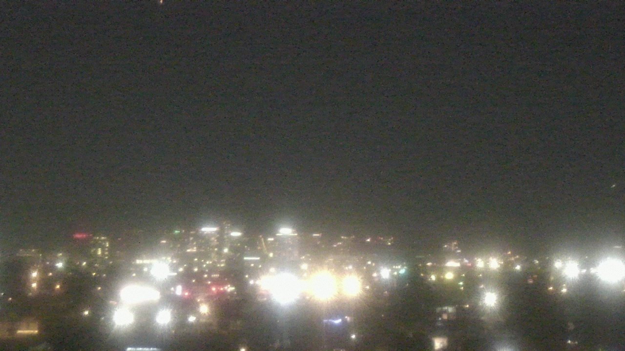 Thumbnail for current weather camera view from South Mountain High School in Phoenix, Arizona