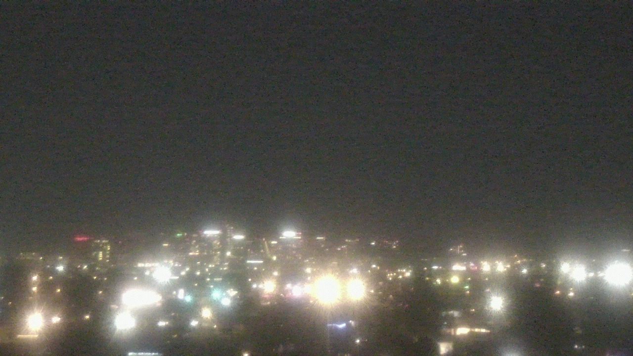 Thumbnail for current weather camera view from South Mountain High School in Phoenix, Arizona