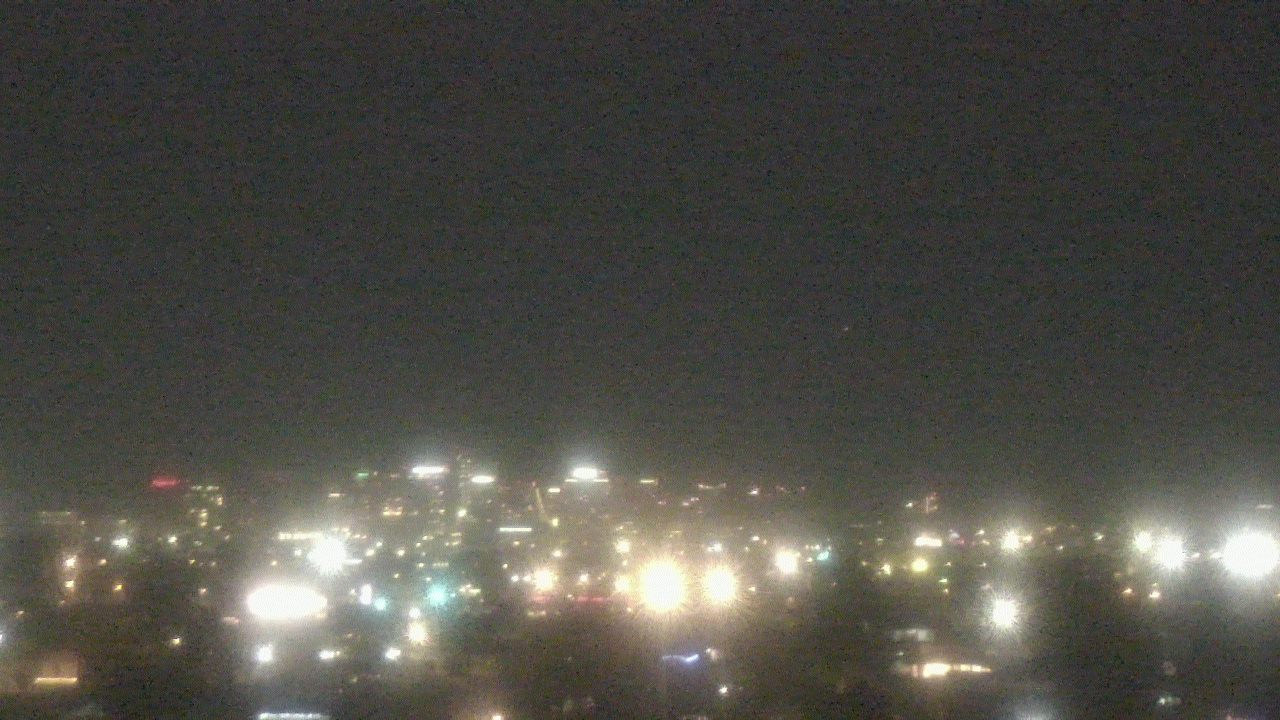 Thumbnail for current weather camera view from South Mountain High School in Phoenix, Arizona