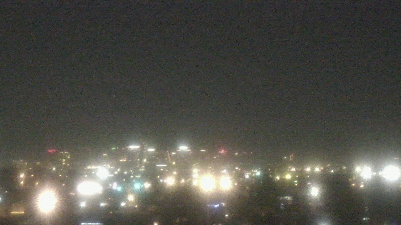 Thumbnail for current weather camera view from South Mountain High School in Phoenix, Arizona