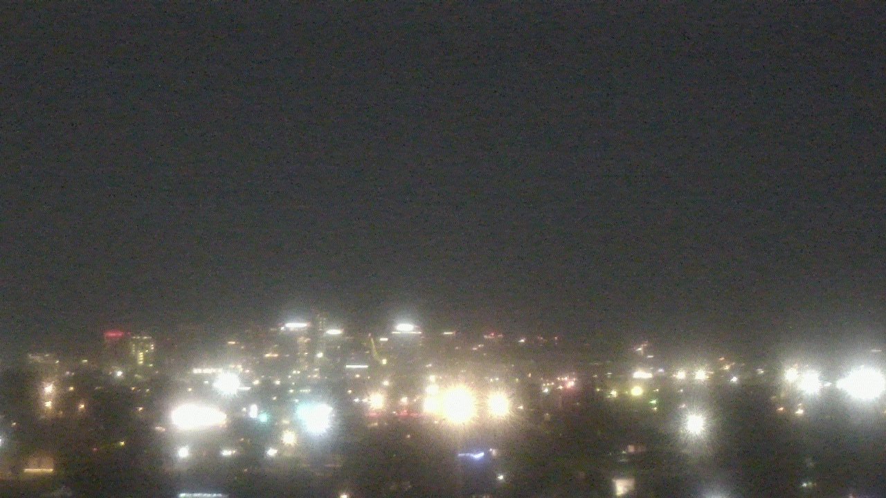 Thumbnail for current weather camera view from South Mountain High School in Phoenix, Arizona