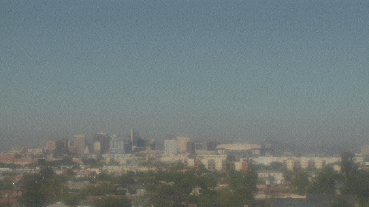 Thumbnail for current weather camera view from South Mountain High School in Phoenix, Arizona