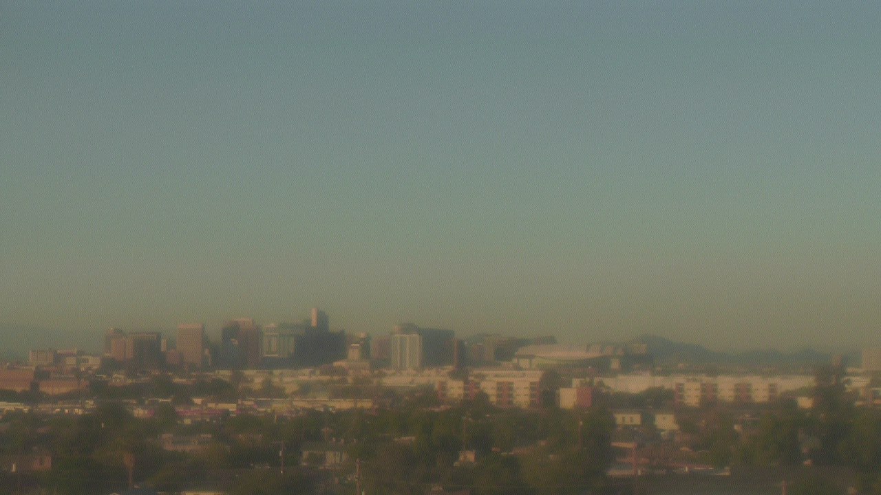 Thumbnail for current weather camera view from South Mountain High School in Phoenix, Arizona