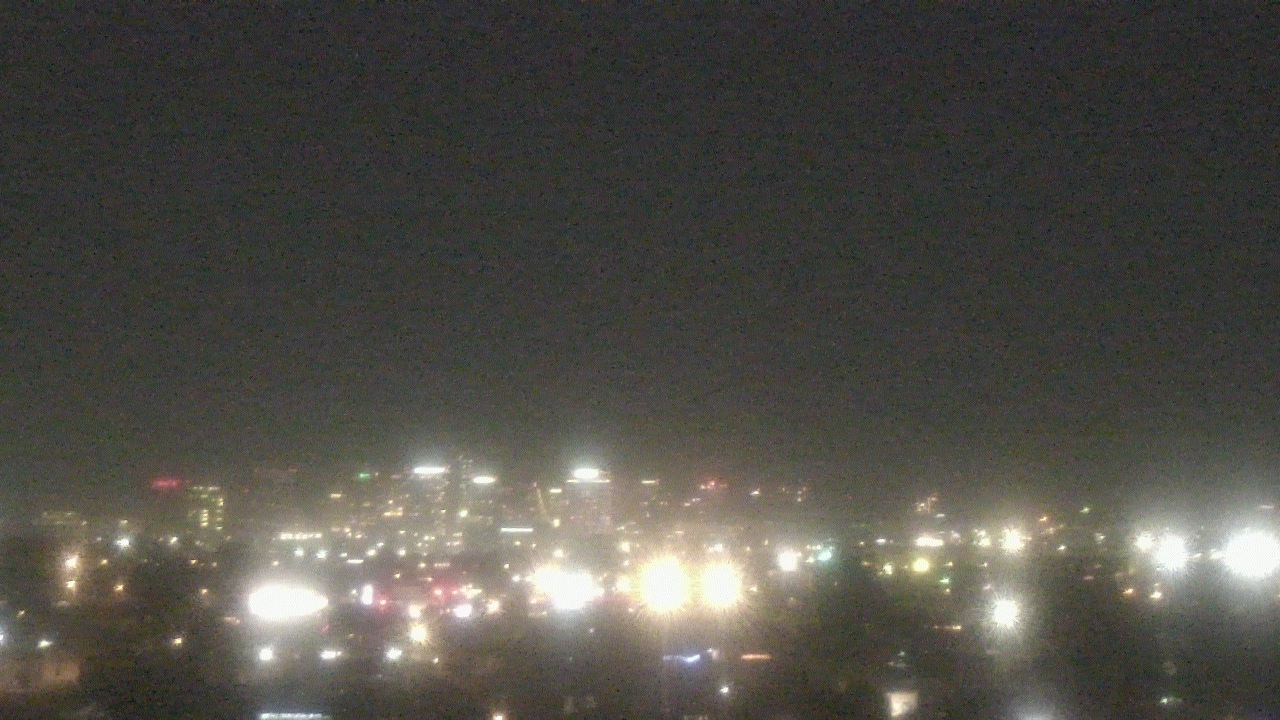 Thumbnail for current weather camera view from South Mountain High School in Phoenix, Arizona