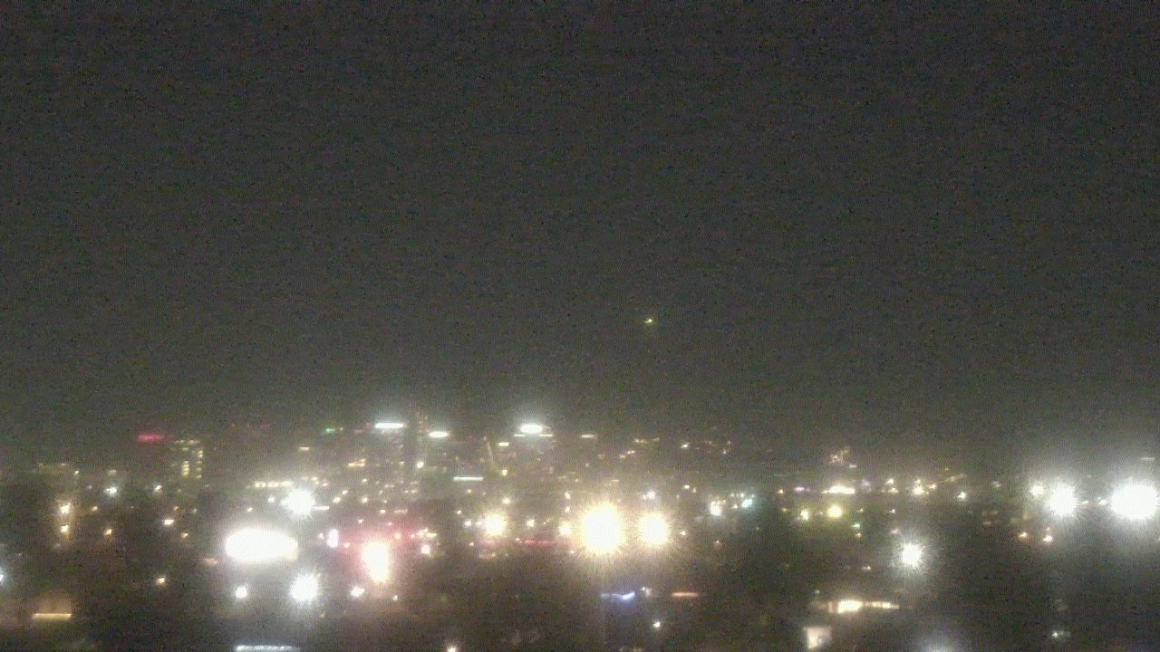 Thumbnail for current weather camera view from South Mountain High School in Phoenix, Arizona