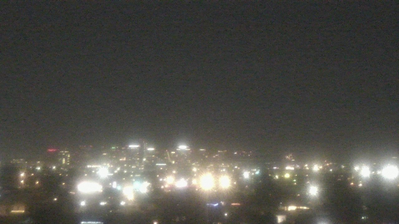 Thumbnail for current weather camera view from South Mountain High School in Phoenix, Arizona