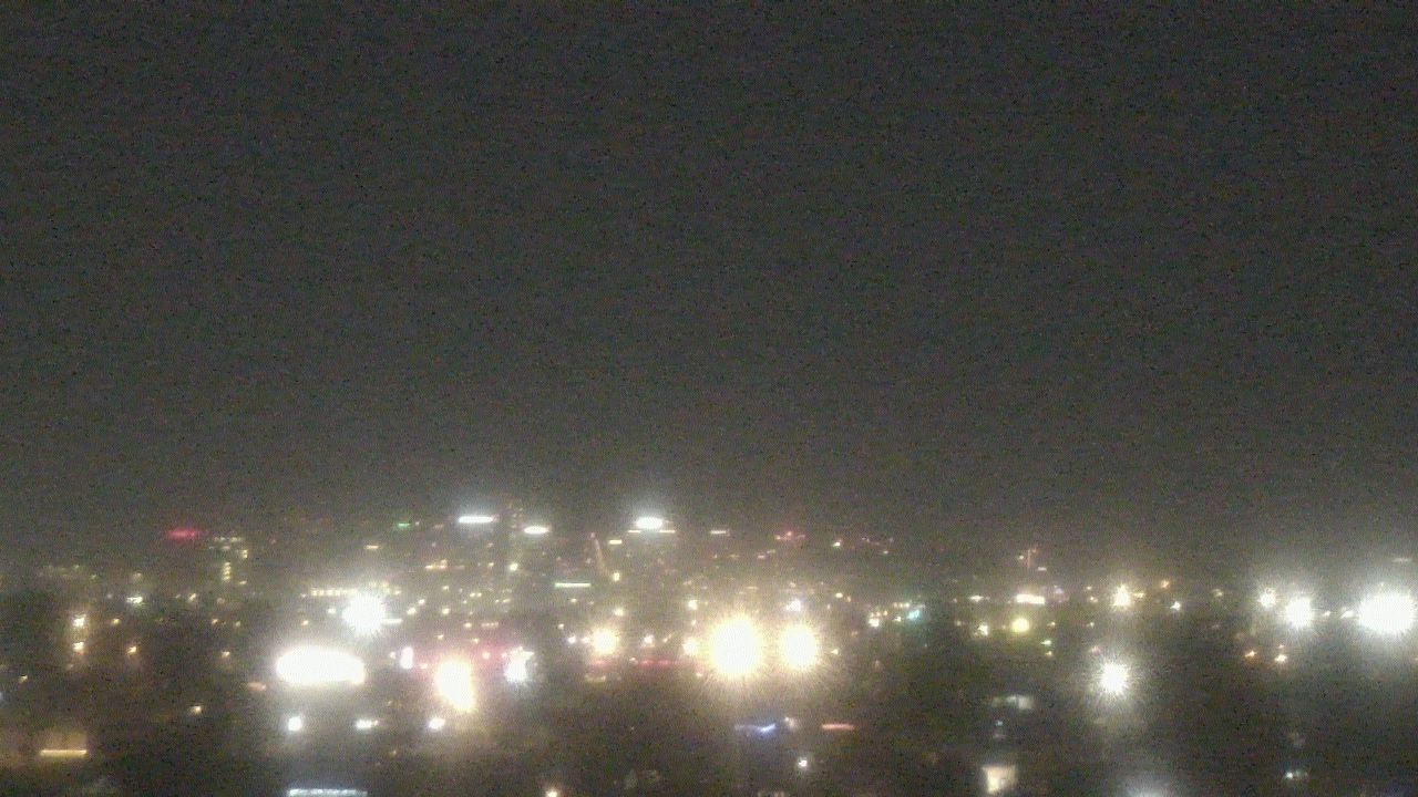 Thumbnail for current weather camera view from South Mountain High School in Phoenix, Arizona